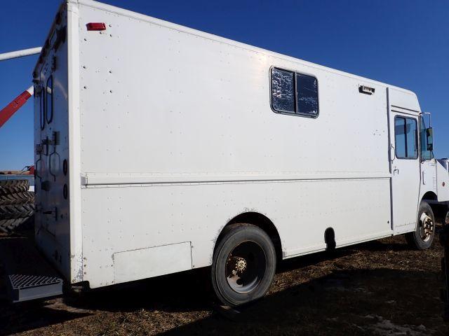 1999 Freightliner Step Van MT55