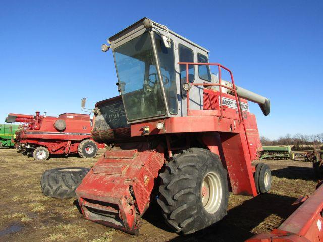 Massey Ferguson 850 Combine