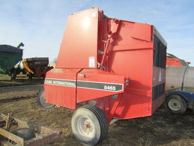 Case IH 8465 Round Baler