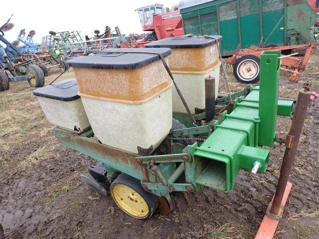 John Deere 7000 Planter