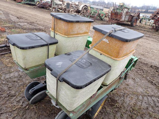 John Deere 7000 Planter