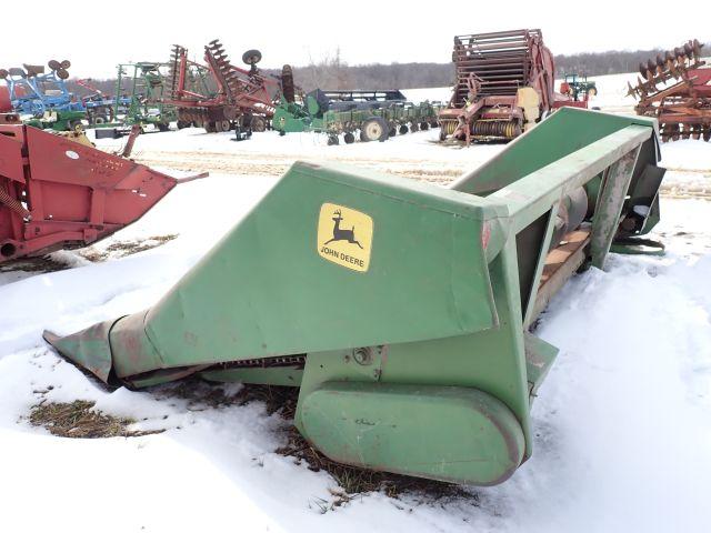 John Deere 443 Corn Head