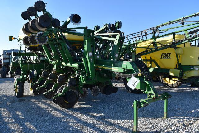 John Deere 1790 Planter