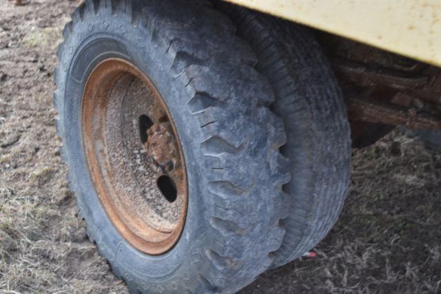 Farm Hyd Dump Trailer