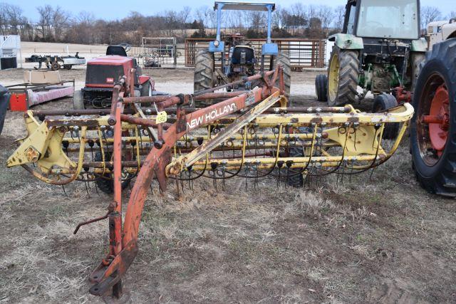 New Holland 256 Hay Rake