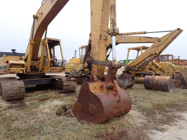 CAT EL240 Trackhoe