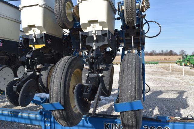 Kinze 3600 Planter