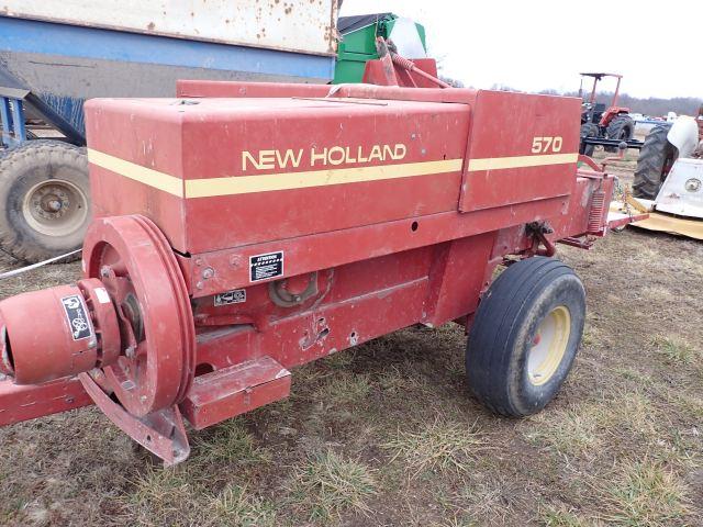 New Holland 570 Square Baler