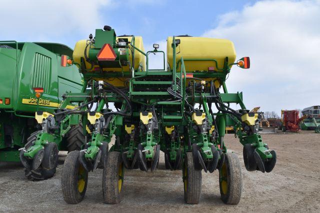 John Deere 1795 Planter, 2015