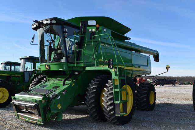 John Deere 9770 Combine, 2010