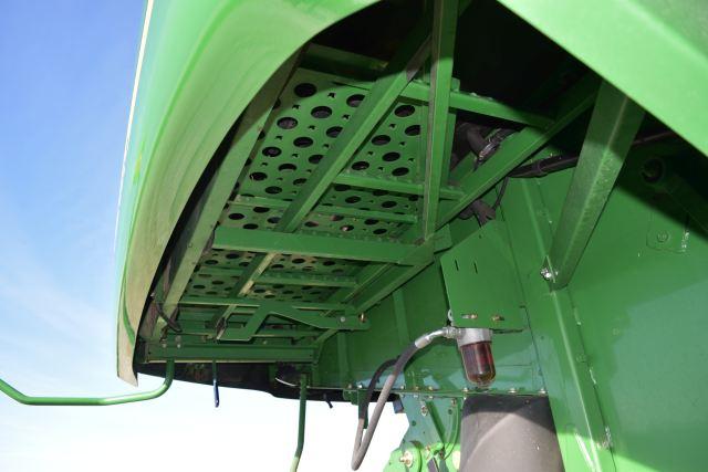 John Deere 9770 Combine, 2010