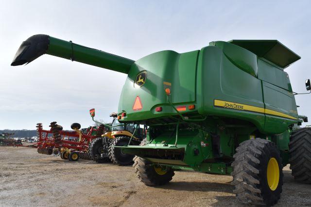 John Deere 9770 STS Combine, 2010