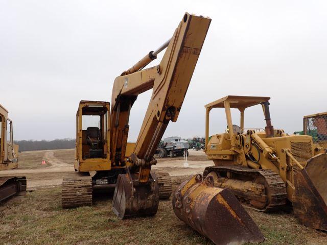 John Deere 690B Trackhoe, 1980