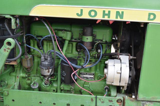 John Deere 2010 Tractor