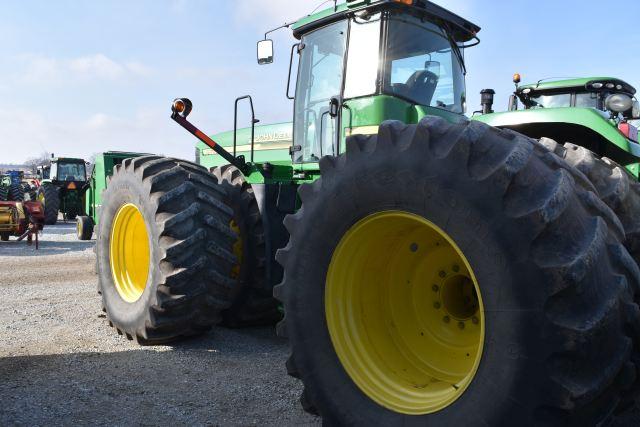 John Deere 9620 Tractor, 2006