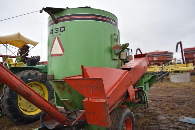 Owatonna 430 Grinder Mixer