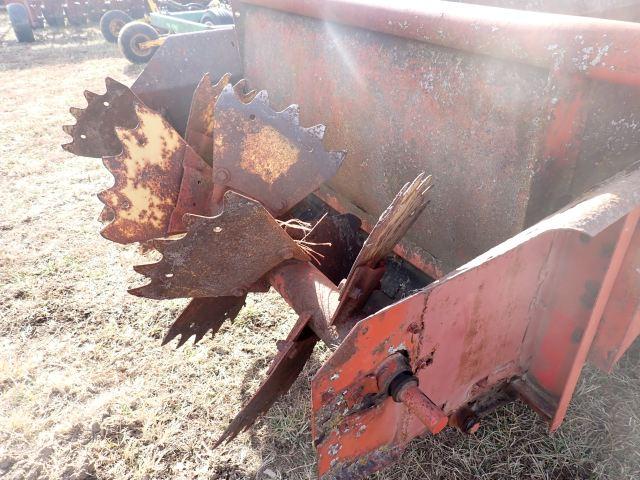 New Holland 329 Manure Spreader