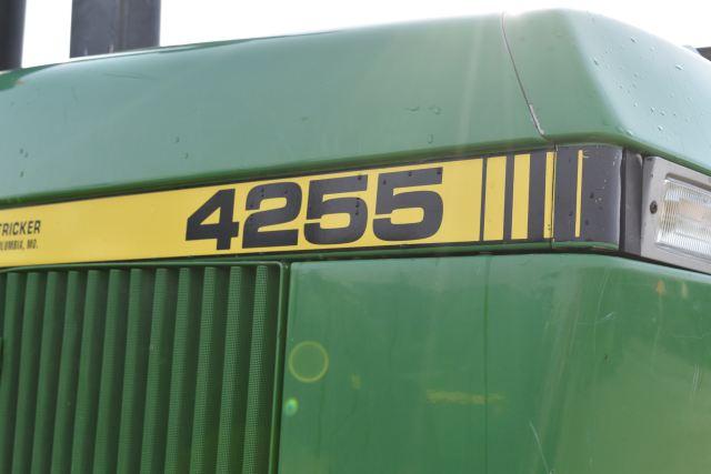 John Deere 4255 Tractor, 1989