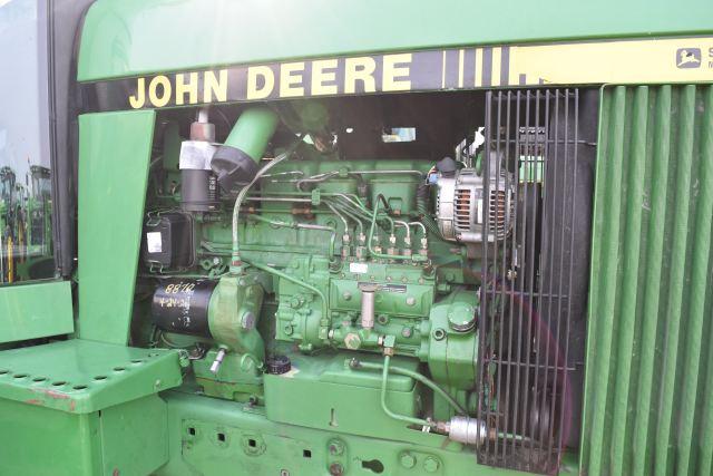 John Deere 4255 Tractor, 1989
