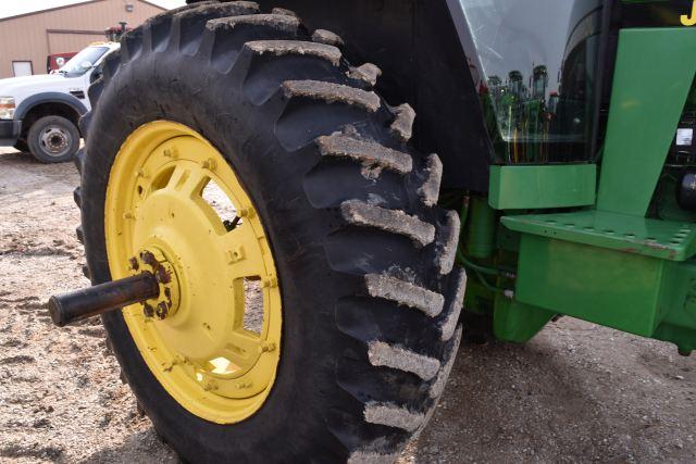 John Deere 4255 Tractor, 1989