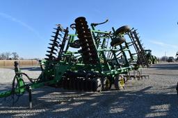 John Deere 726 Mulch Finisher