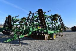 John Deere 726 Mulch Finisher