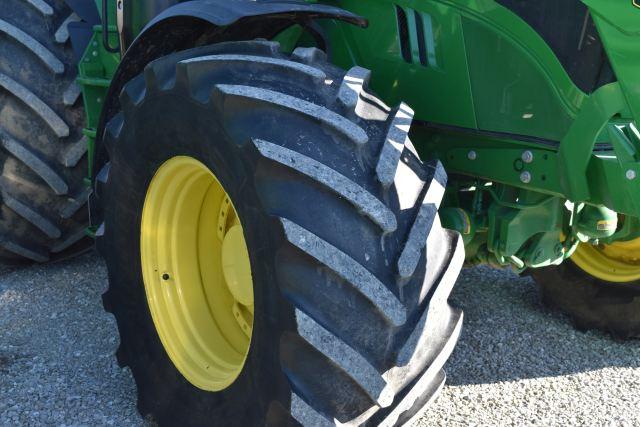 John Deere 6215R Tractor, 2019