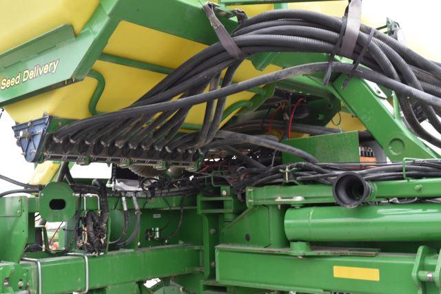 John Deere 1770 NT Planter, 2009