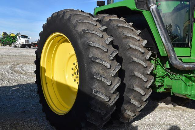 John Deere 4960 Tractor, 1992