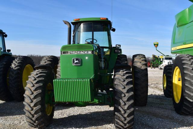 John Deere 4960 Tractor, 1992