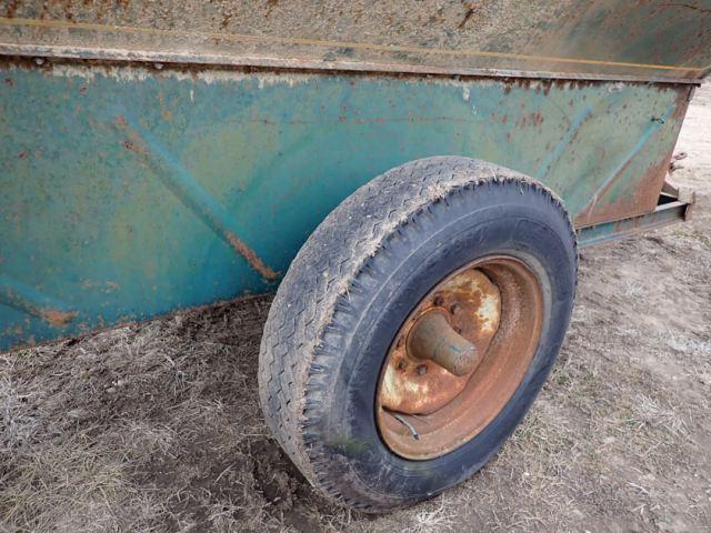 Grain-O-Vator Auger Wagon