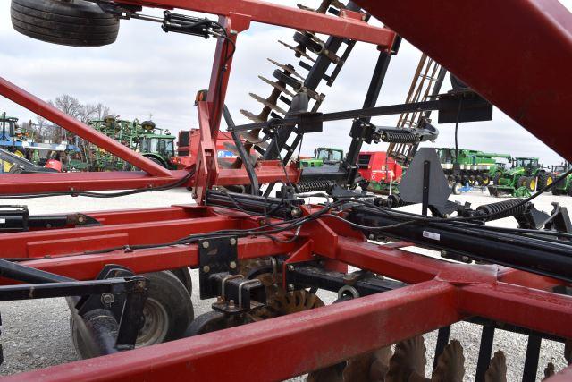 Case 330 Turbo Till Planter, 2011