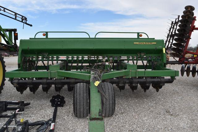 John Deere 750 No-Till Drill