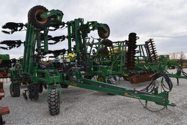 Great Plains Anhydrous Applicator