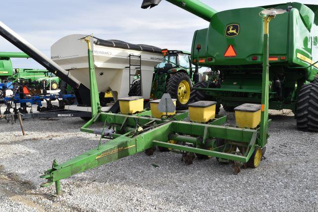 John Deere 7000 Planter