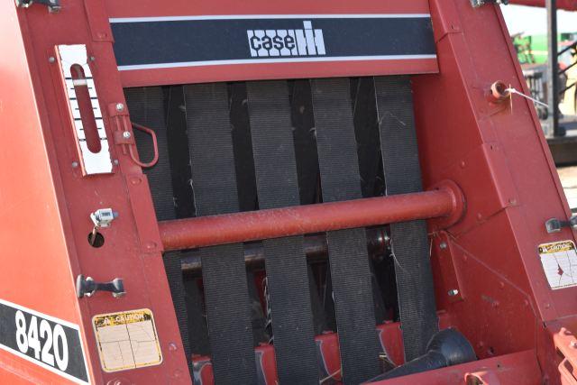 Case IH 8420 Baler