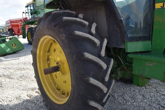 John Deere 4250 Tractor