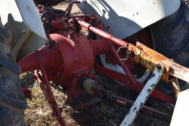 Ford 800 Tractor