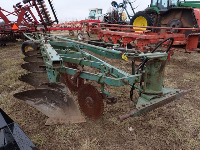 John Deere 5 Bottom Plow