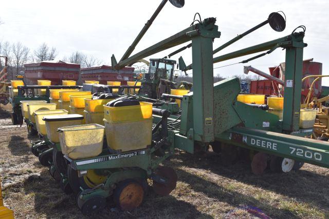 John Deere 7200 Planter