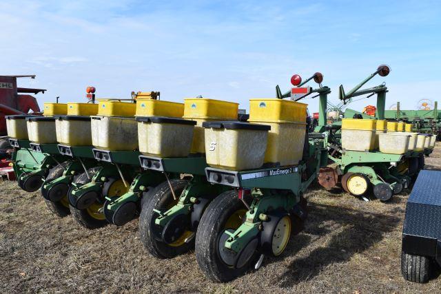 John Deere 7200 Planter