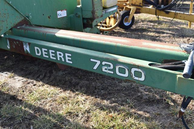 John Deere 7200 Planter
