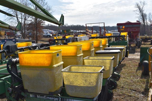 John Deere 7200 Planter