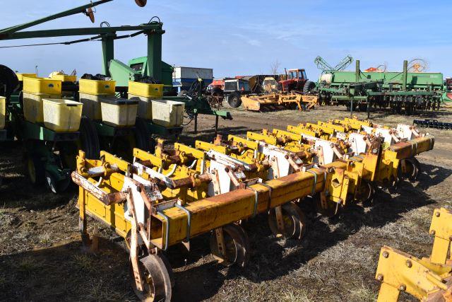 Buffalo 6 Row Cultivator