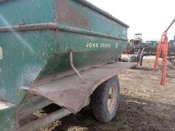 John Deere 68 Auger Wagon