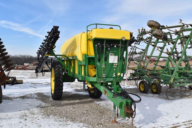 Red Bull 1600 Gallon Pull Type Sprayer