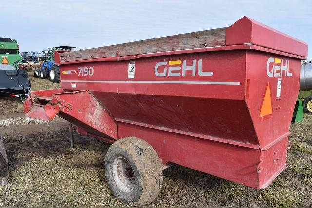 Gehl 7190 Silage Wagon