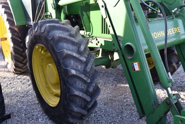 John Deere 7410 Loader Tractor