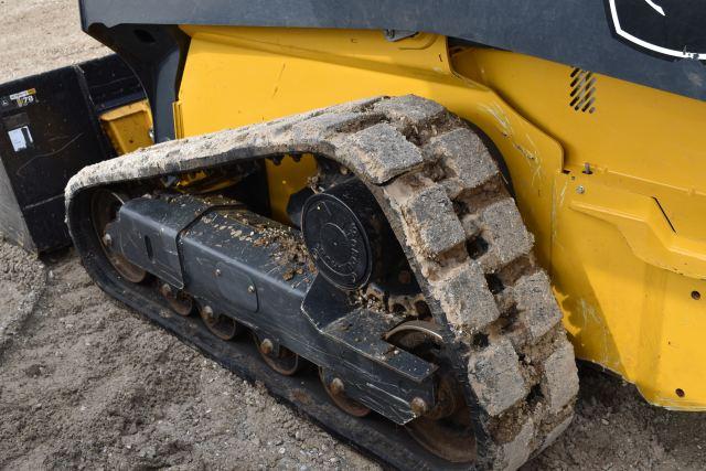 John Deere 325G Skidsteer