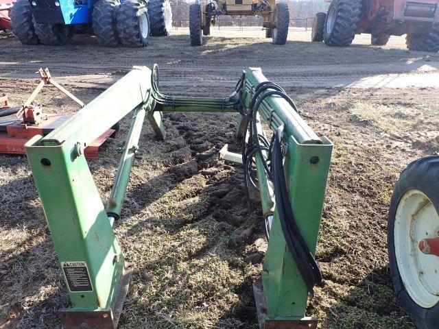 John Deere 158 Loader Tractor